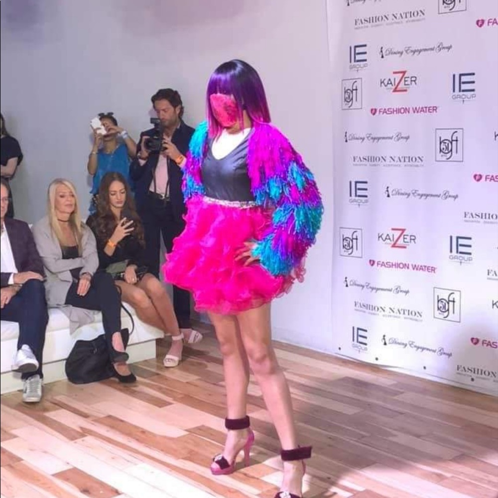Dress - Picture 5 of 5